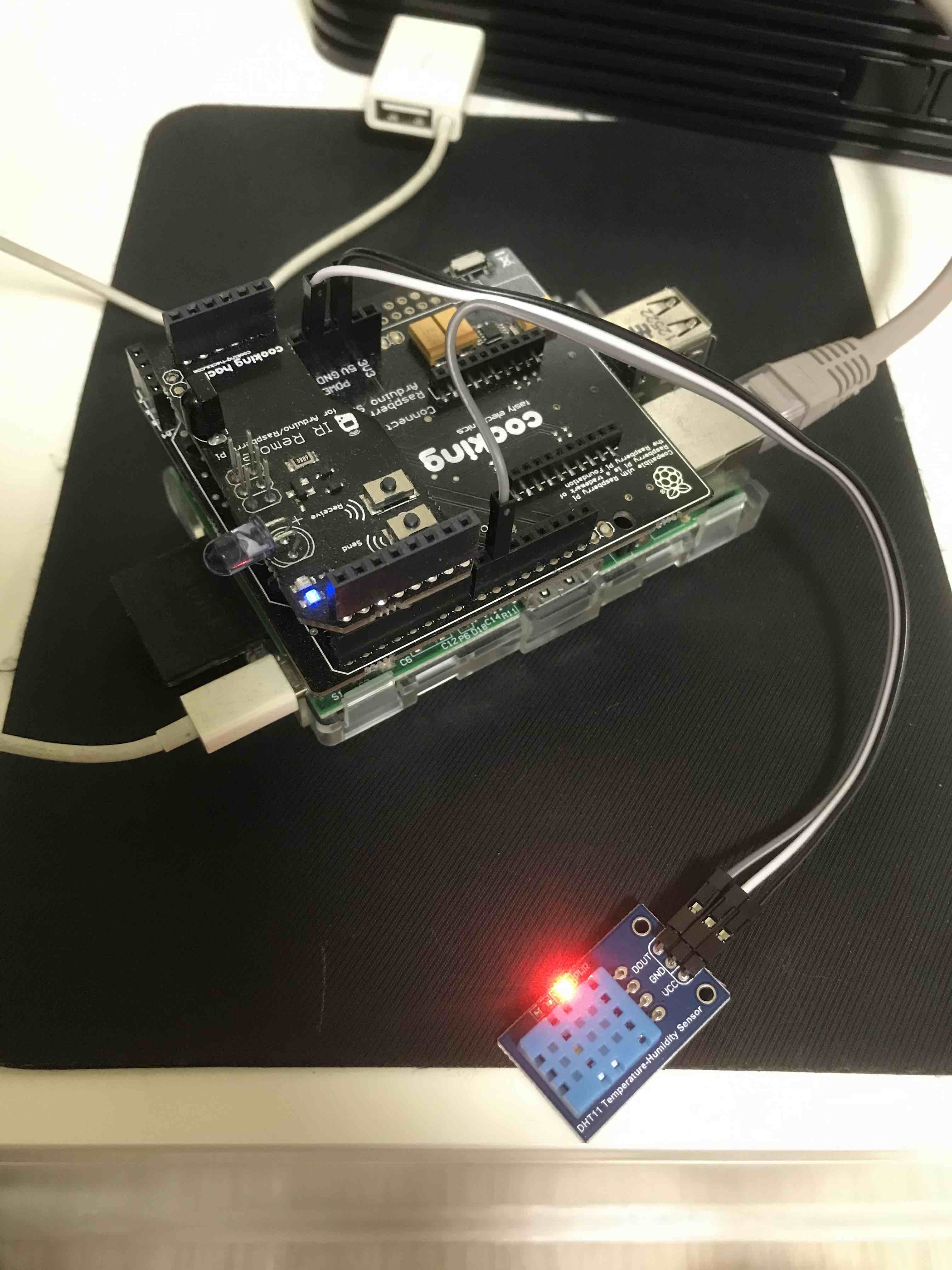 Raspberyr Pi, IR Transceiver and DHT11